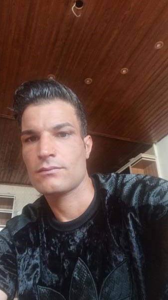 تصویر پروفایل فرزاد در سایت همسریابی آغاز نو تصویر پروفایل فرزاد