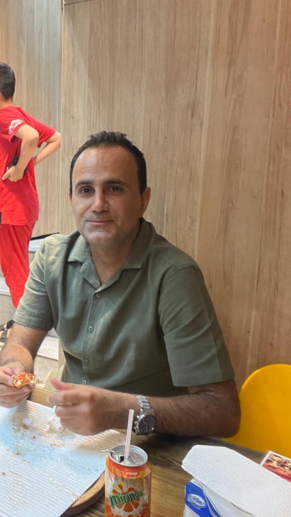 تصویر پروفایل علی