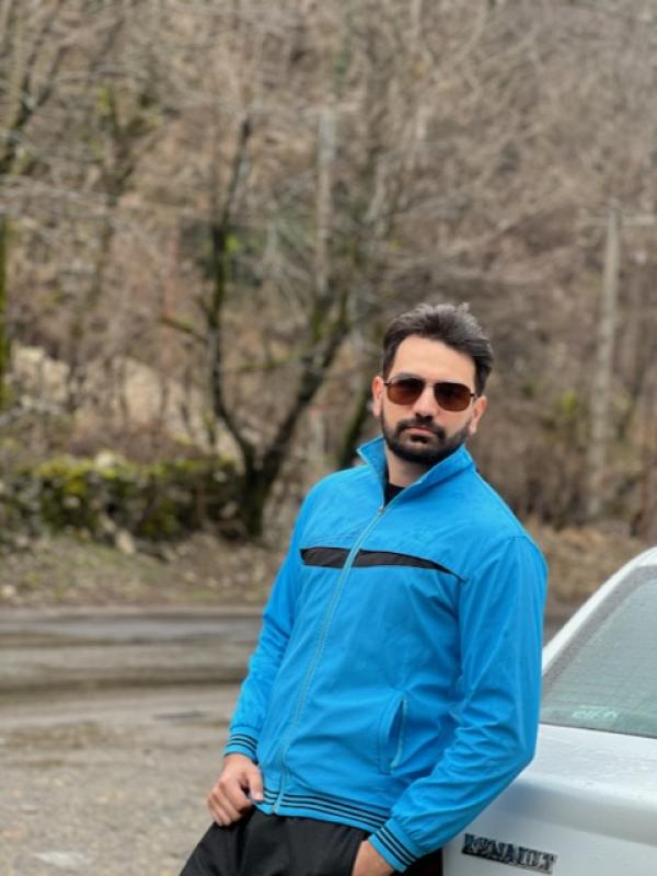 تصویر پروفایل آرش