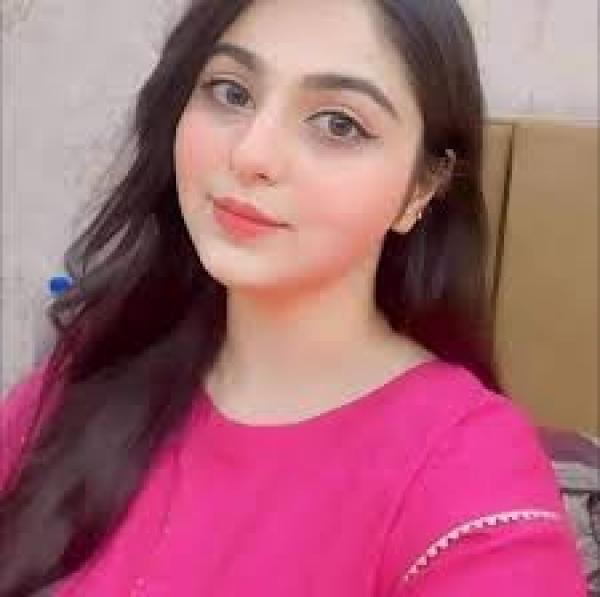 تصویر پروفایل بهناز