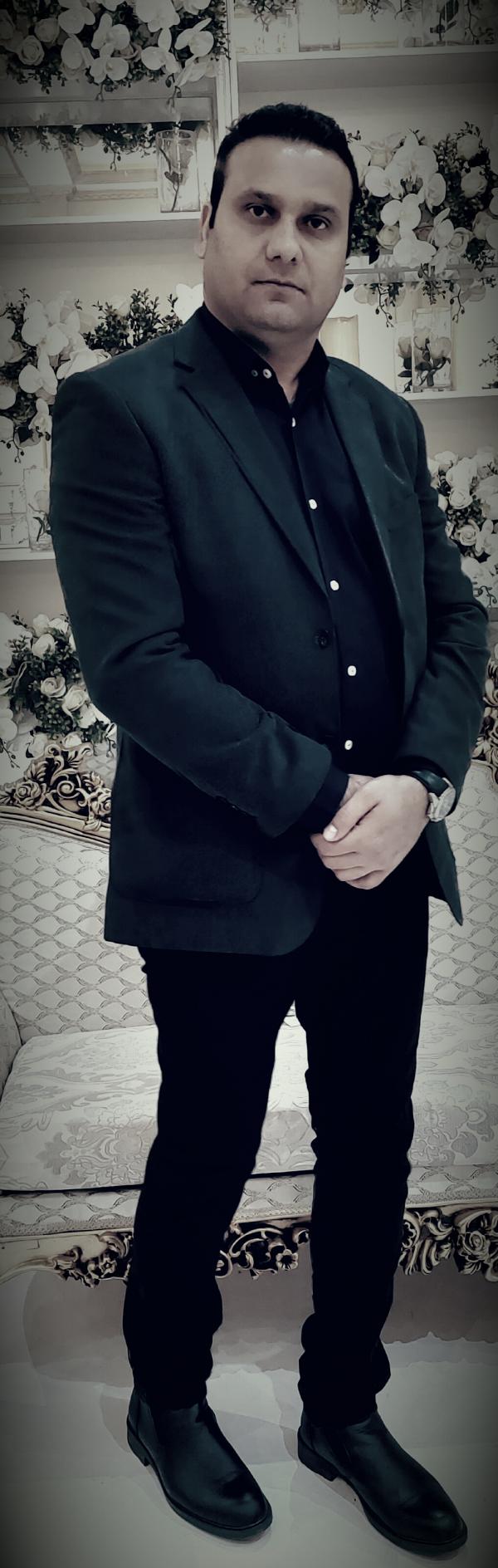 تصویر پروفایل امیرحسین