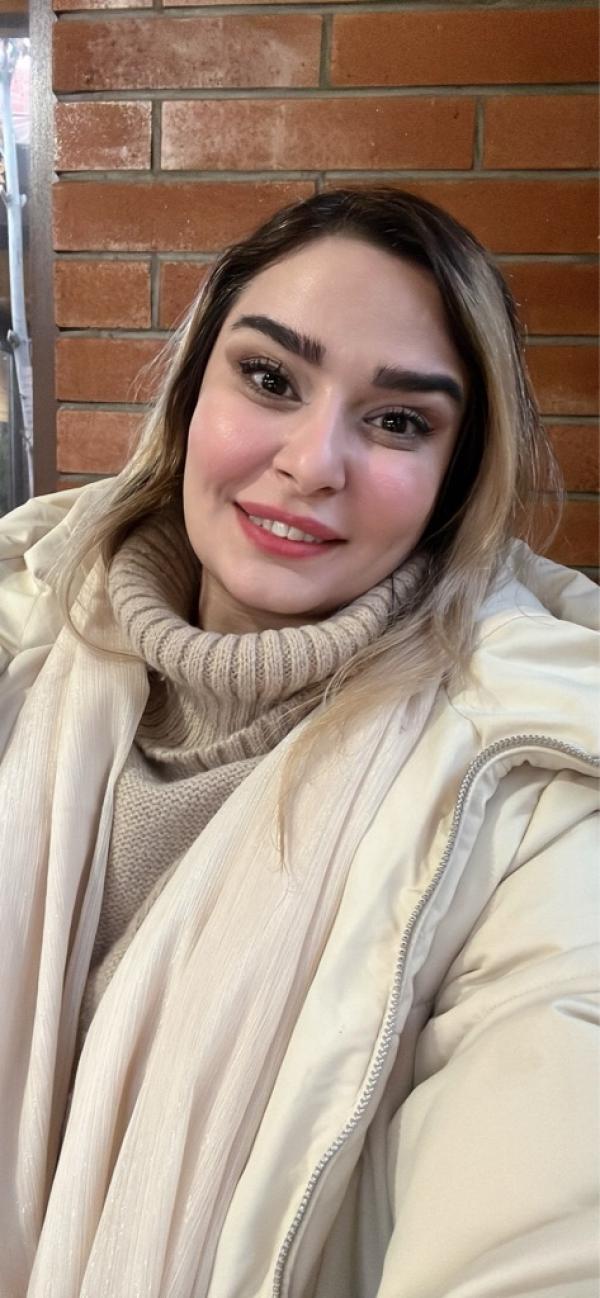 تصویر پروفایل تینا