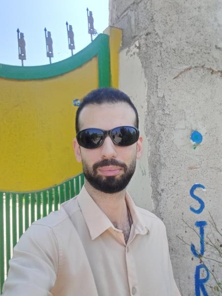 تصویر پروفایل بدون نام