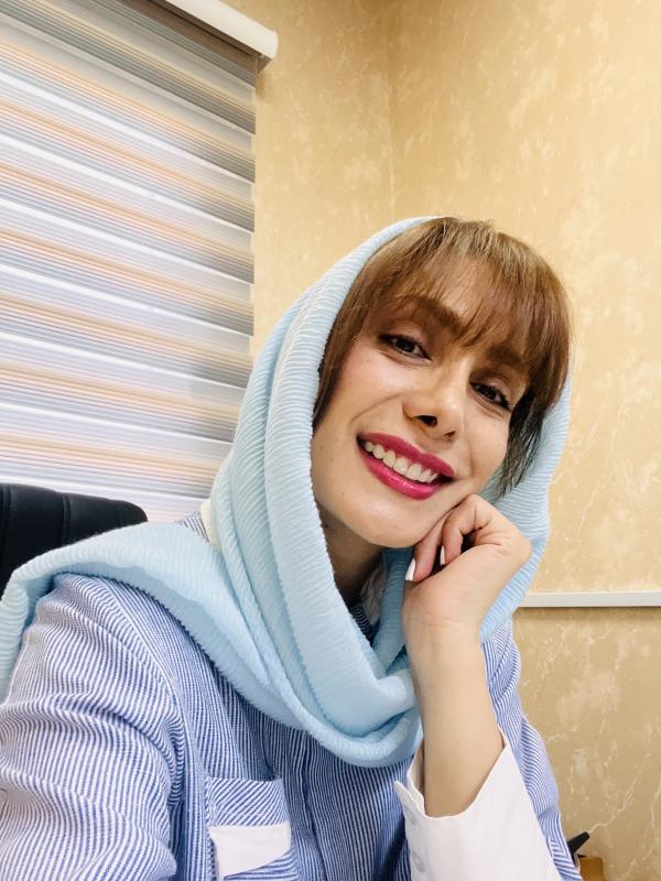 تصویر پروفایل رها