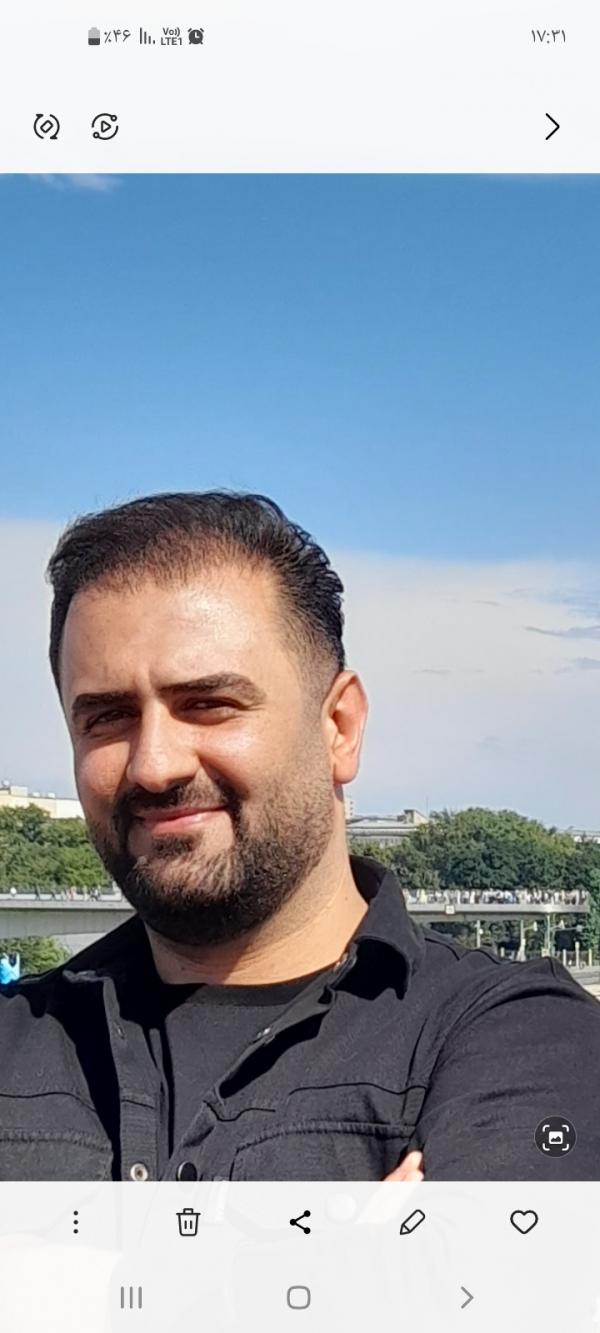 تصویر پروفایل علی
