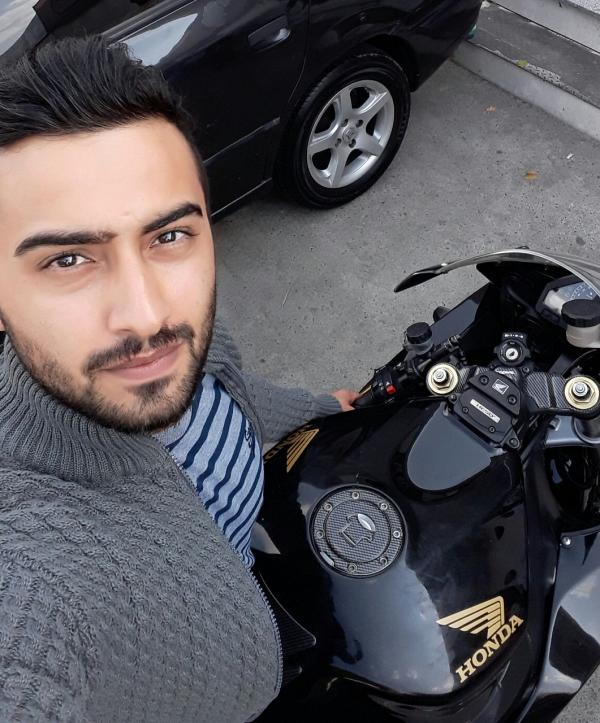 تصویر پروفایل راستین