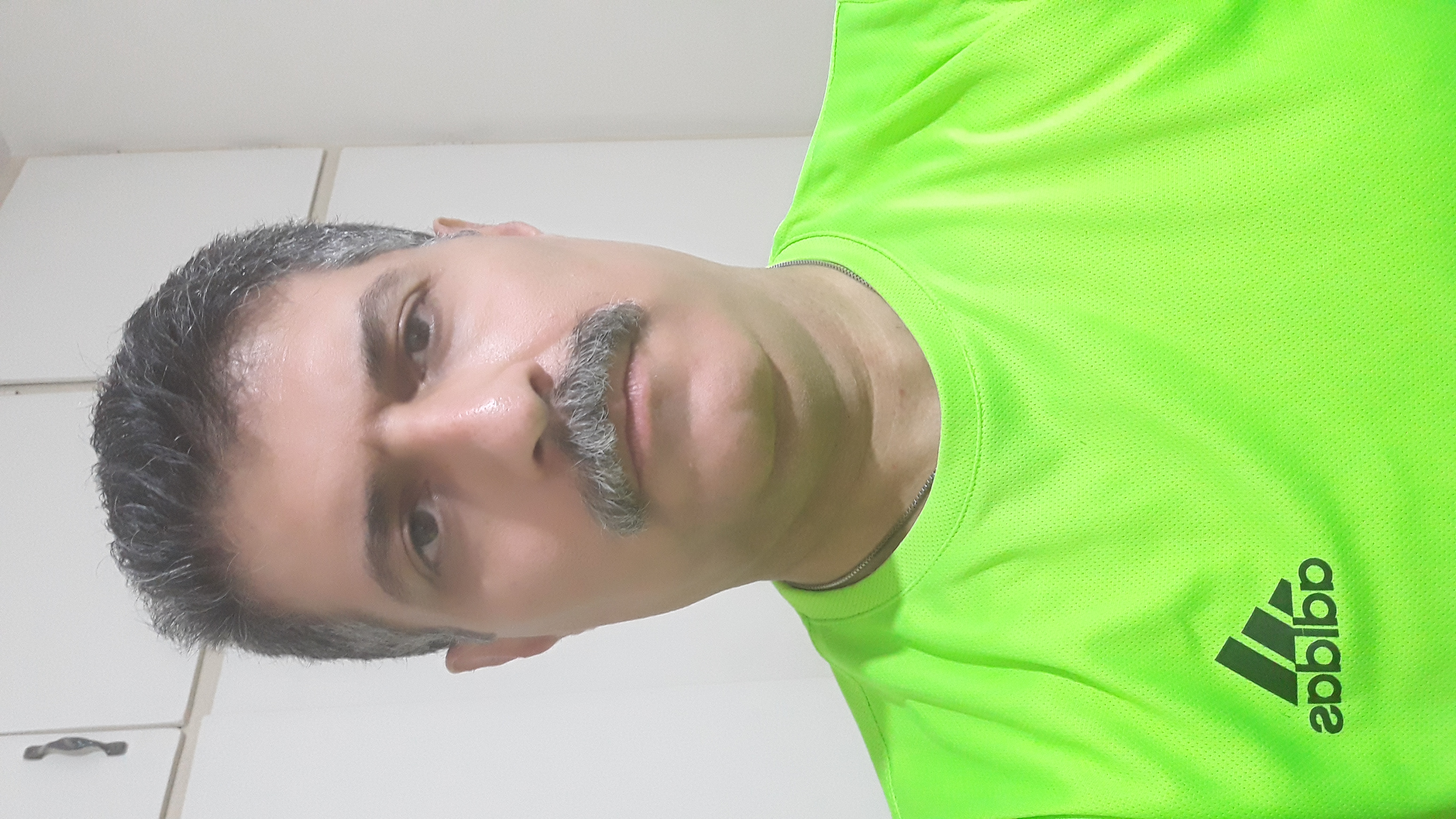 تصویر پروفایل حمید