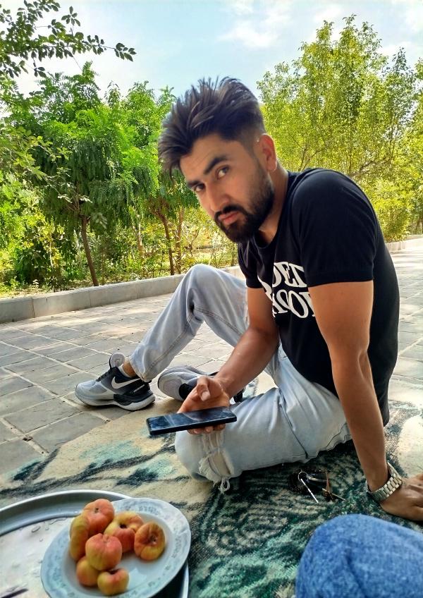 تصویر پروفایل آرین