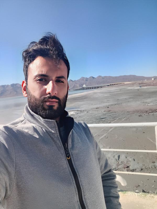 تصویر پروفایل یاسر
