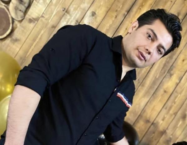 تصویر پروفایل علی