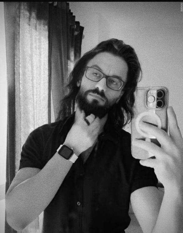 تصویر پروفایل دانیال