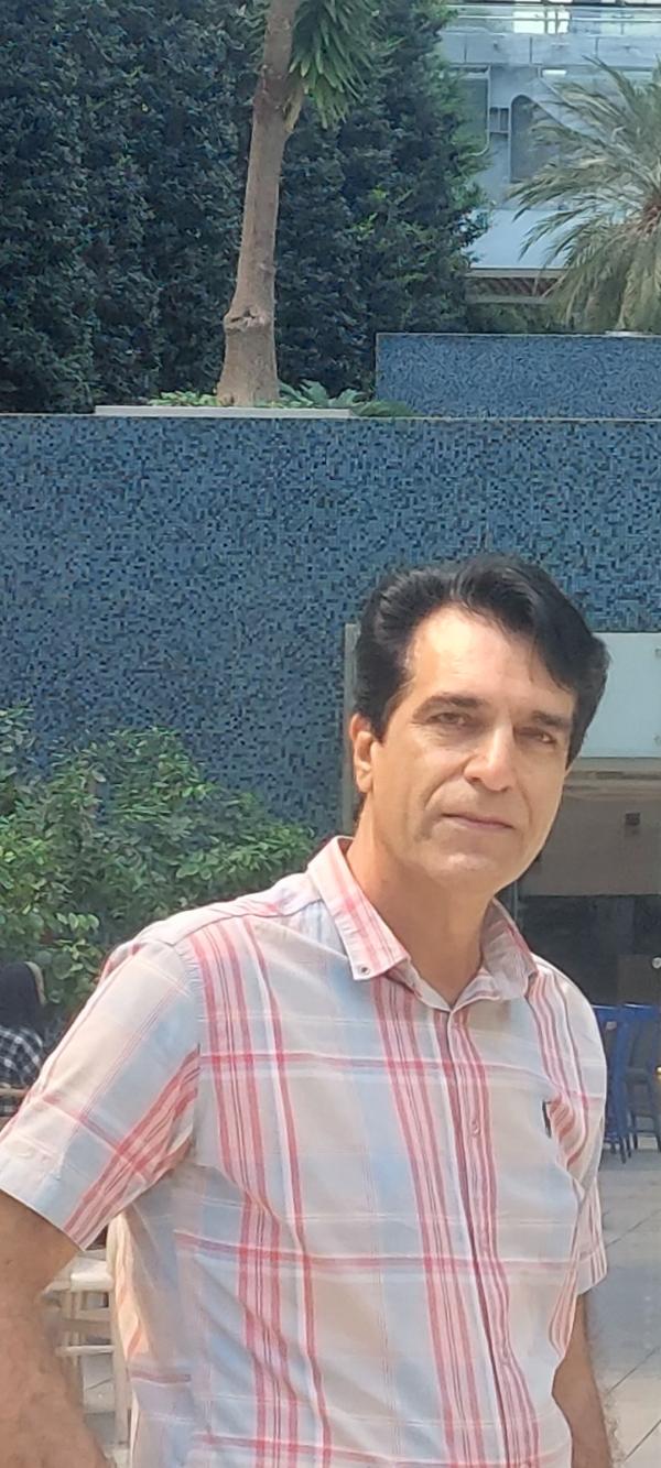 تصویر پروفایل فرشاد