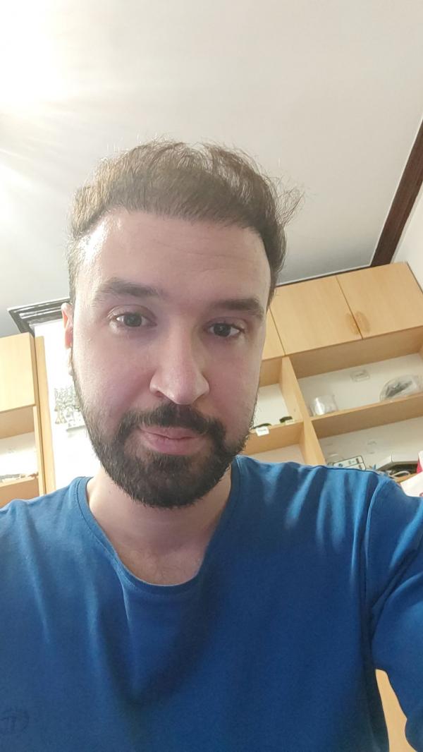 تصویر پروفایل احمد