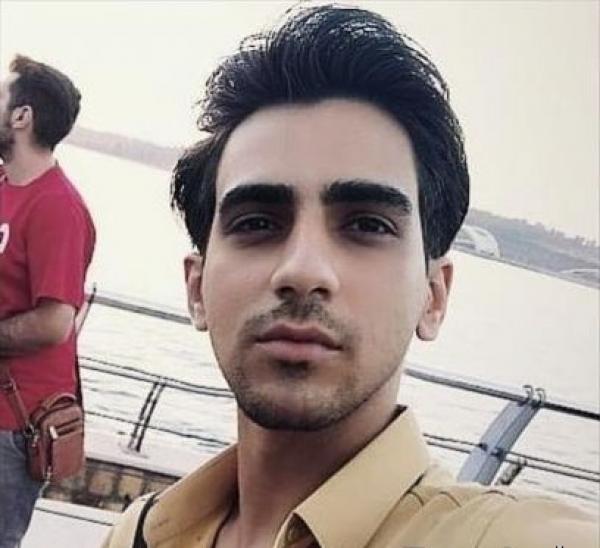 تصویر پروفایل علی