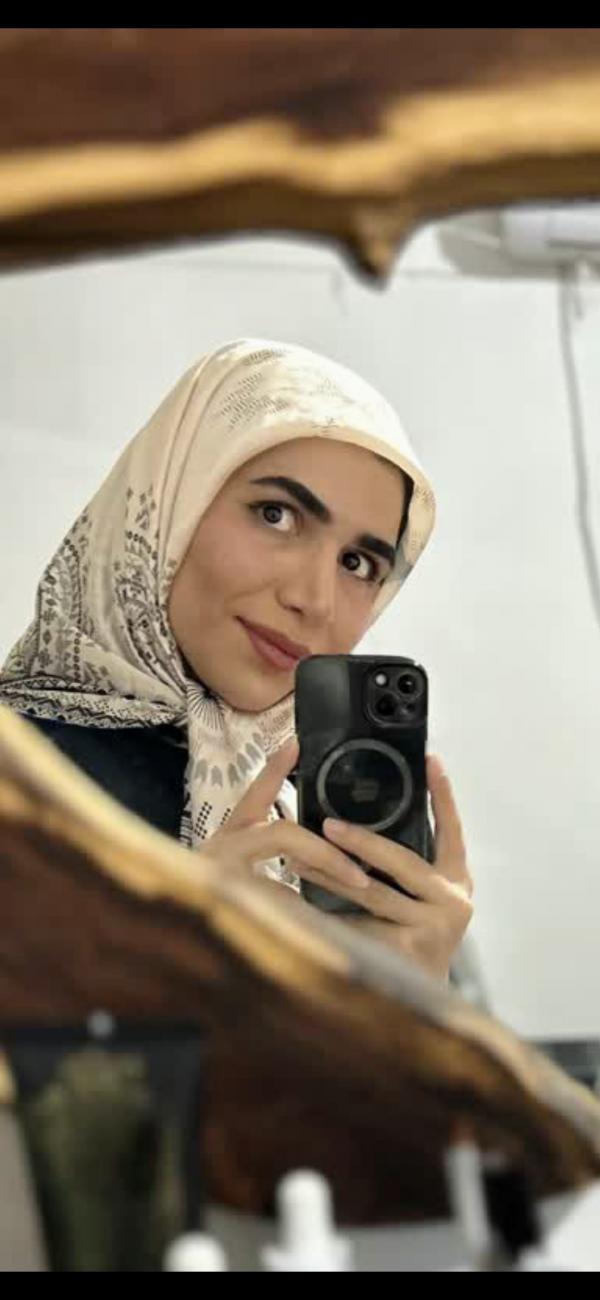 تصویر پروفایل منصوره