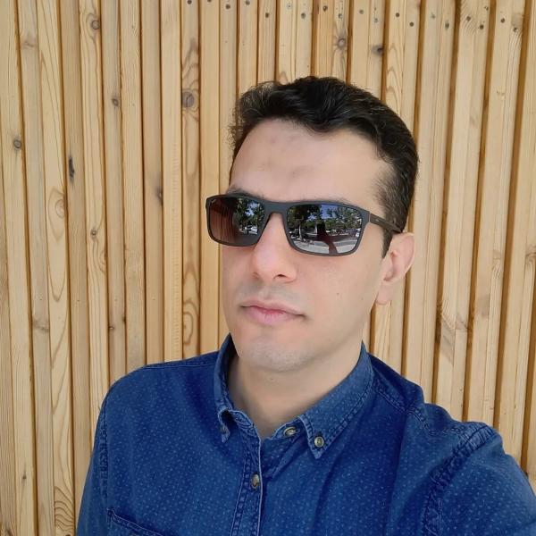 تصویر پروفایل امید