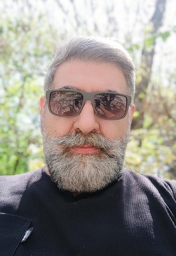 تصویر پروفایل سیاوش