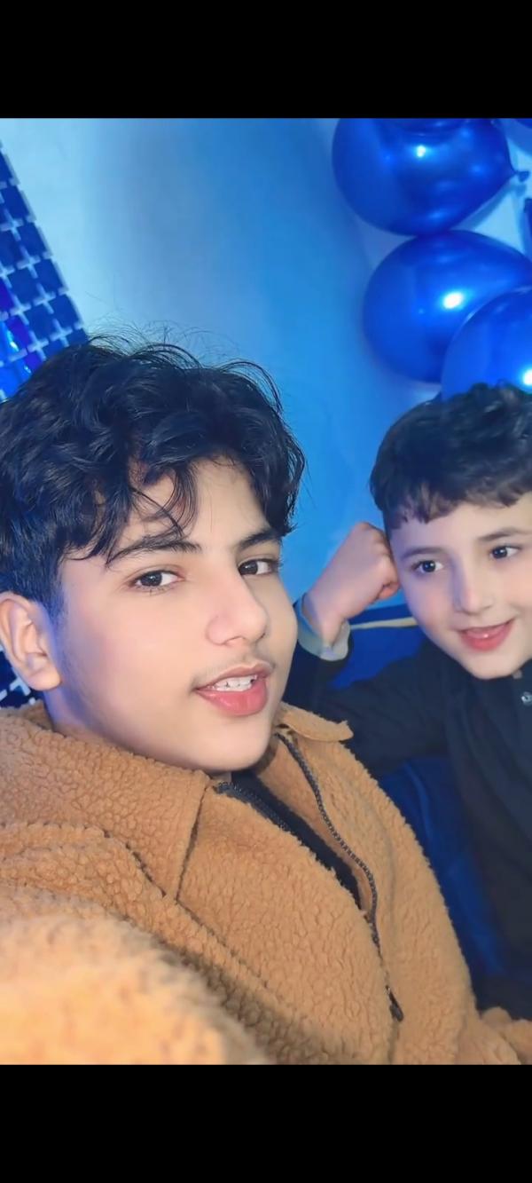 تصویر پروفایل علی