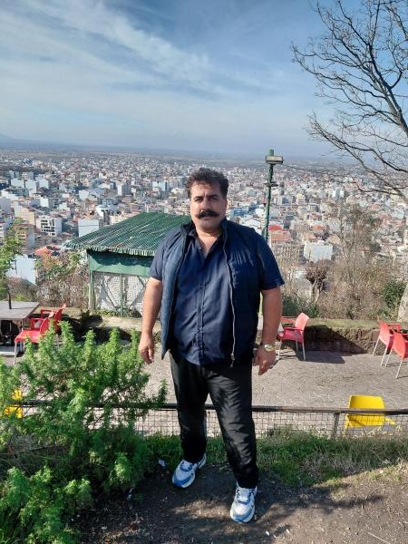 تصویر پروفایل امید
