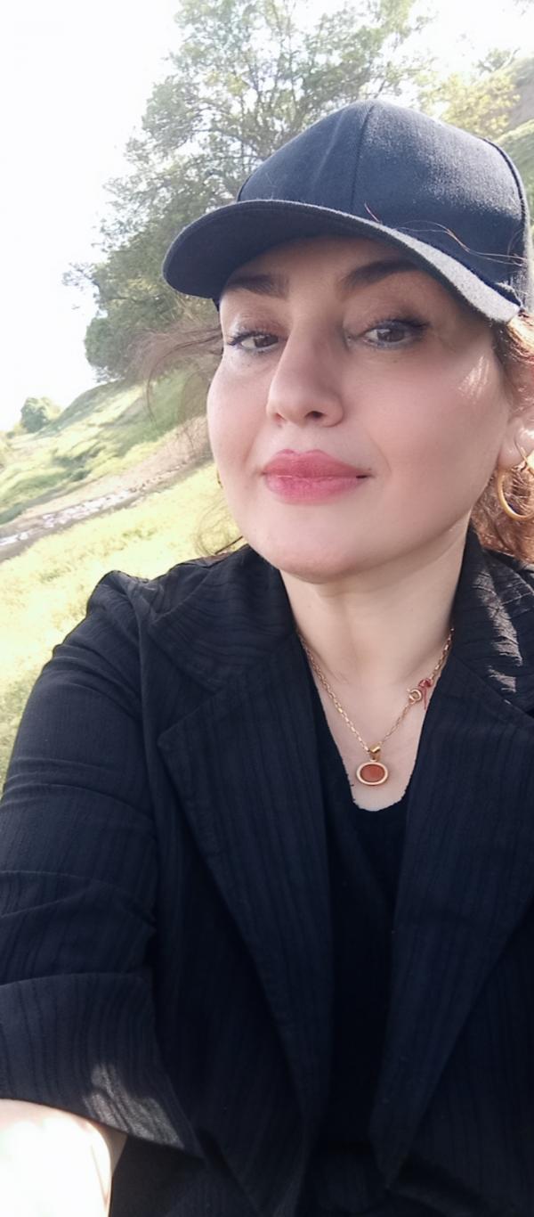 تصویر پروفایل لیلا