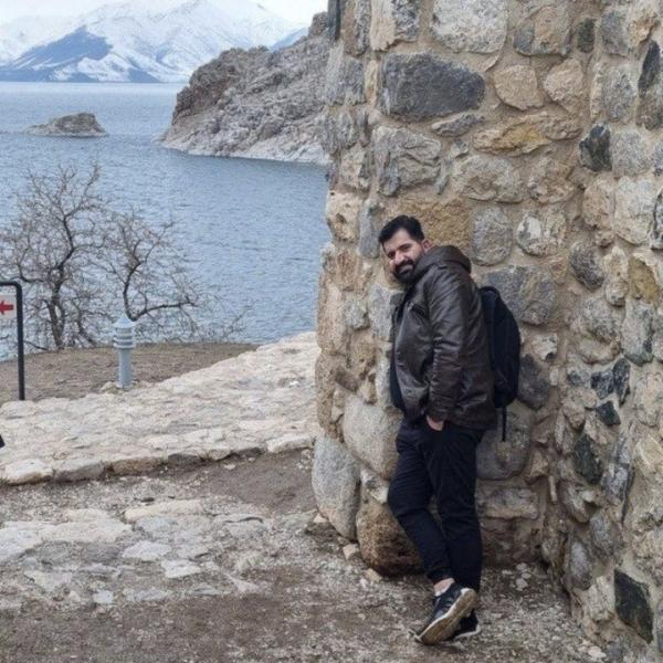 تصویر پروفایل امید