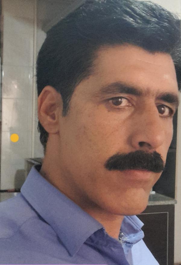 تصویر پروفایل علی
