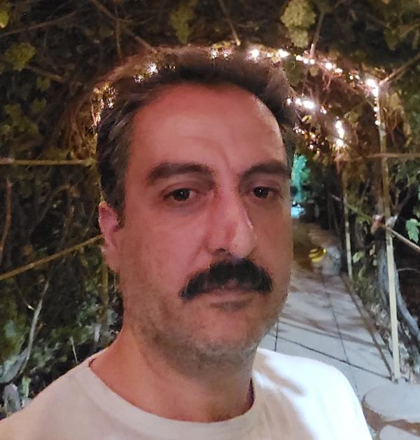 تصویر پروفایل وحید