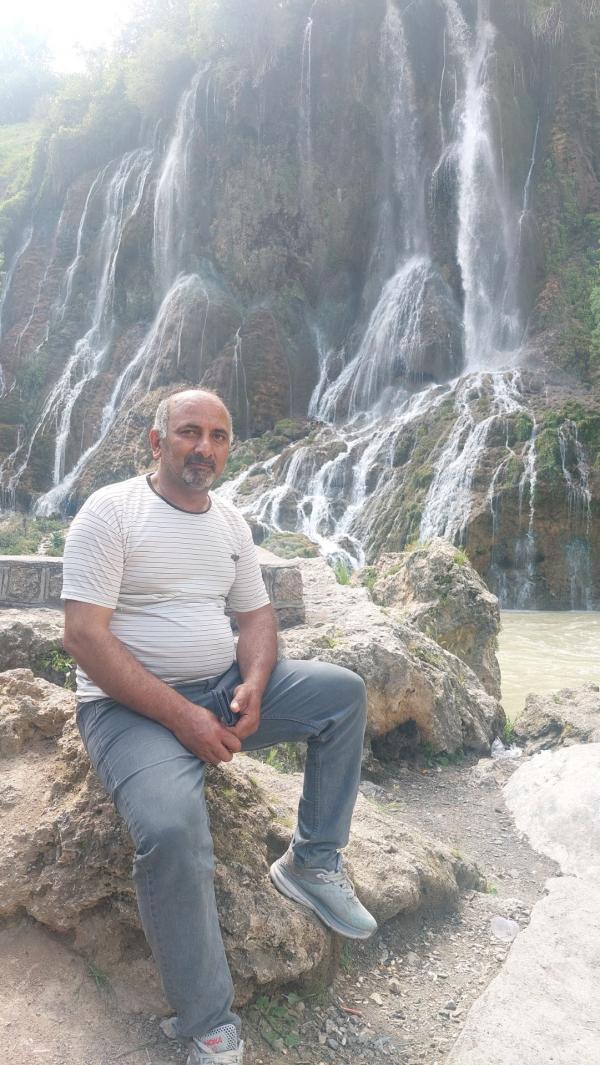 تصویر پروفایل علی