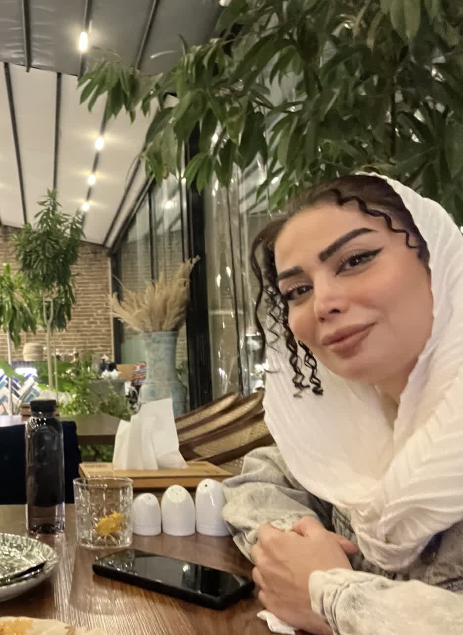 تصویر پروفایل هلیا