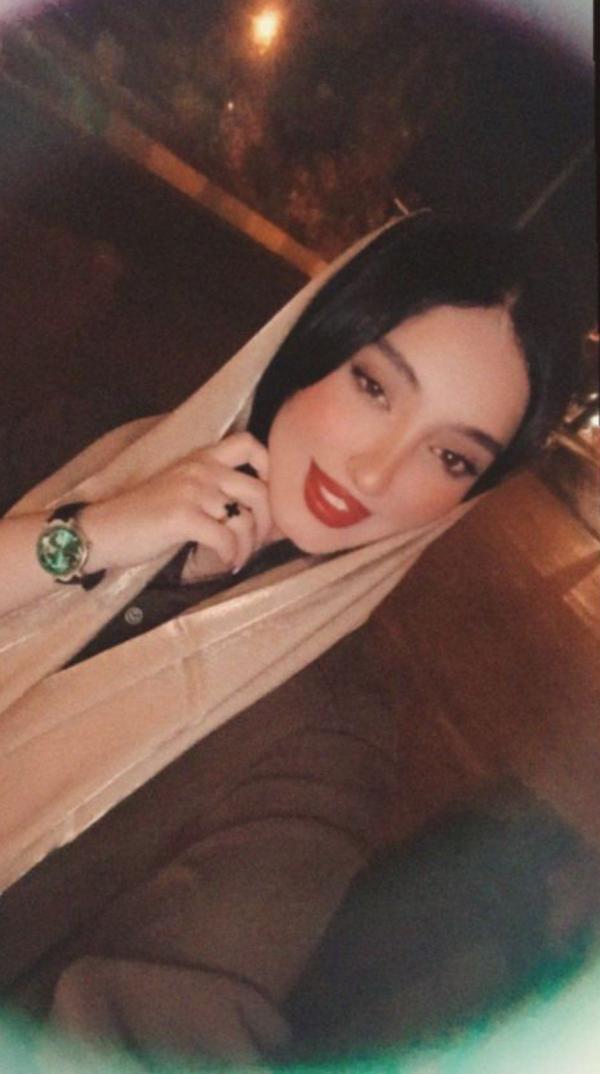 تصویر پروفایل ورونیکا