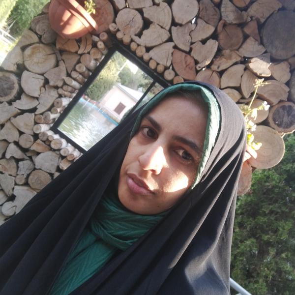 تصویر پروفایل مونا