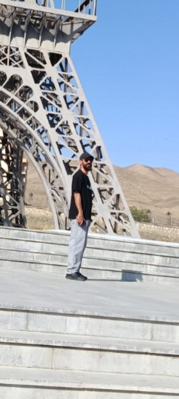 تصویر پروفایل احمد