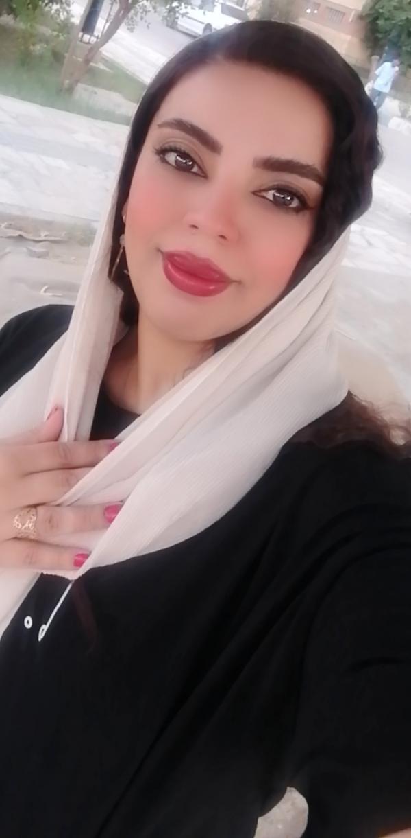 تصویر پروفایل لیلا
