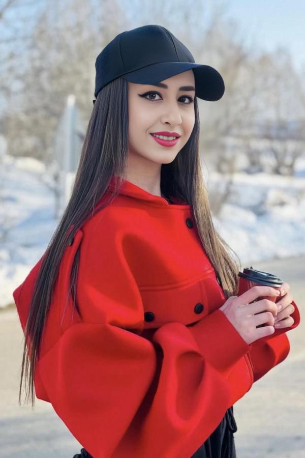 تصویر پروفایل مینا