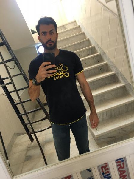 تصویر پروفایل علی