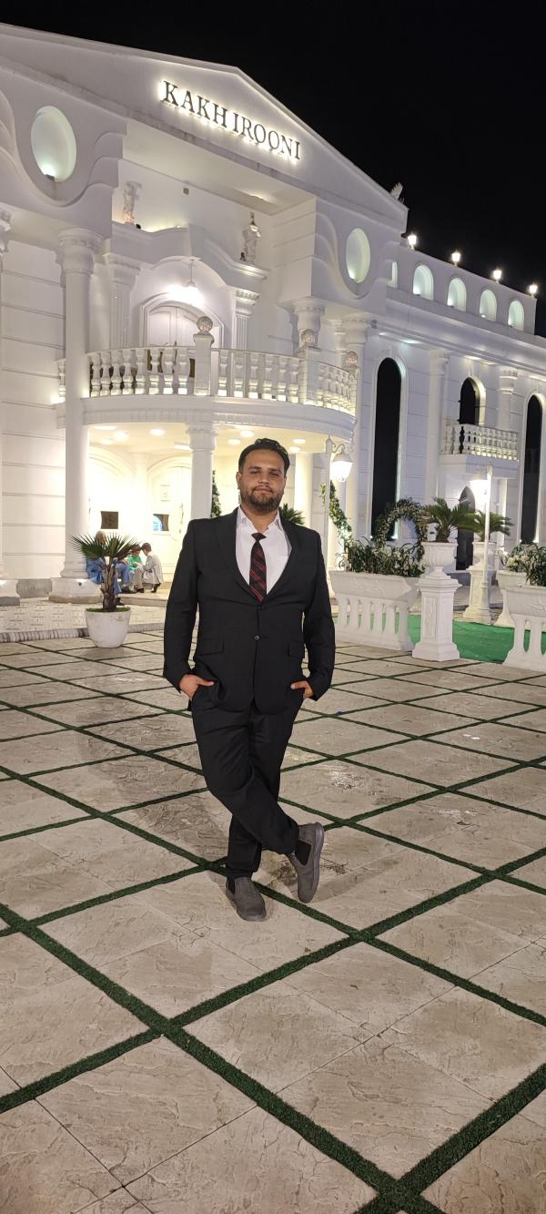 تصویر پروفایل حسین