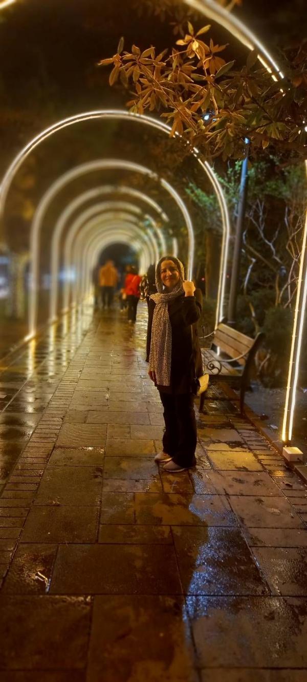 تصویر پروفایل نیلوفر