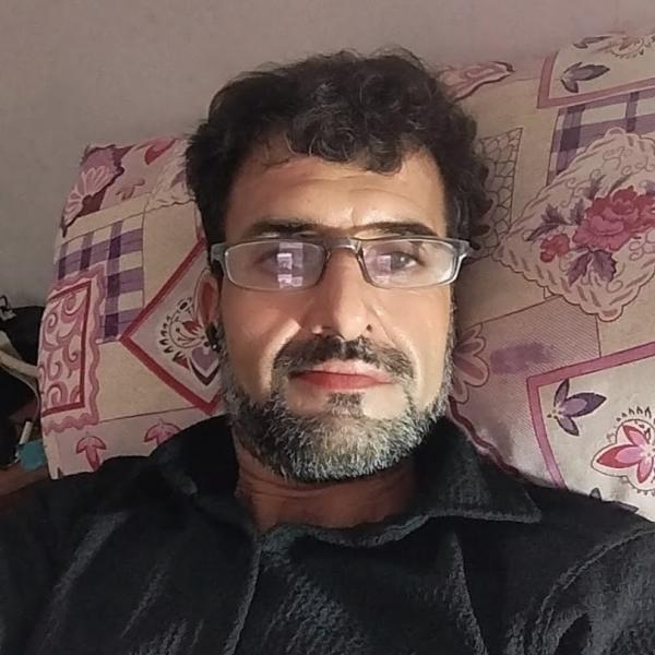 تصویر پروفایل علی