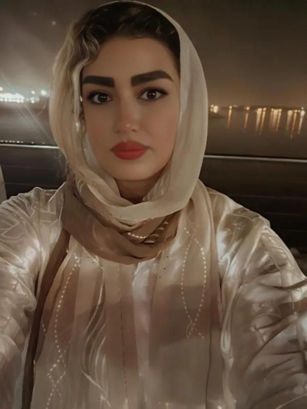 تصویر پروفایل مبینا