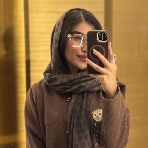 تصویر پروفایل پریا