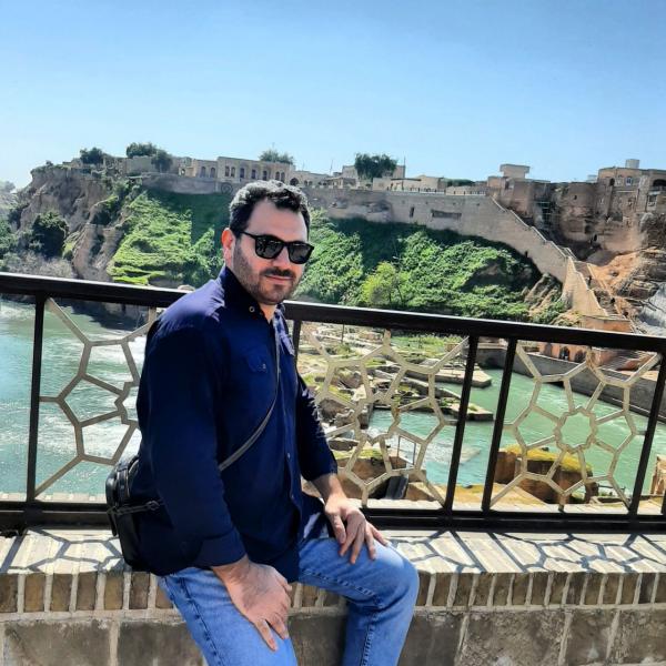 تصویر پروفایل علی