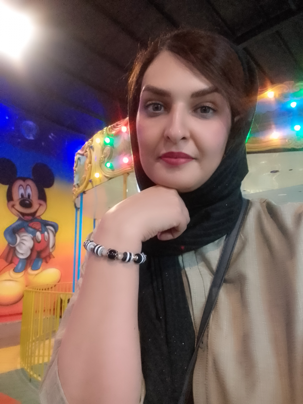 تصویر پروفایل فروغ