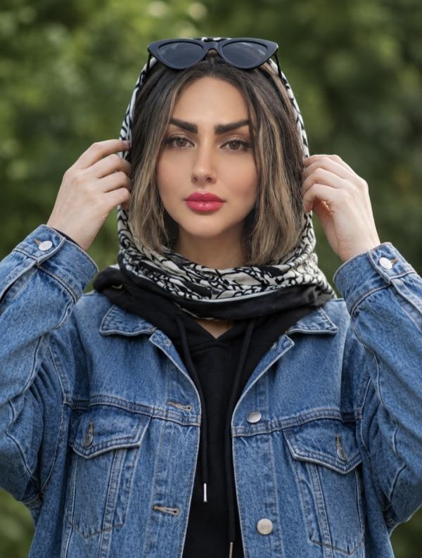 تصویر پروفایل شقایق
