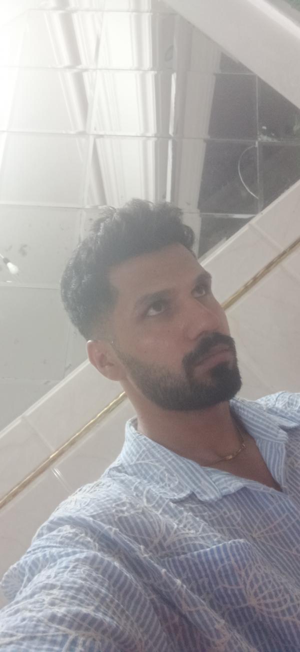 تصویر پروفایل حامد