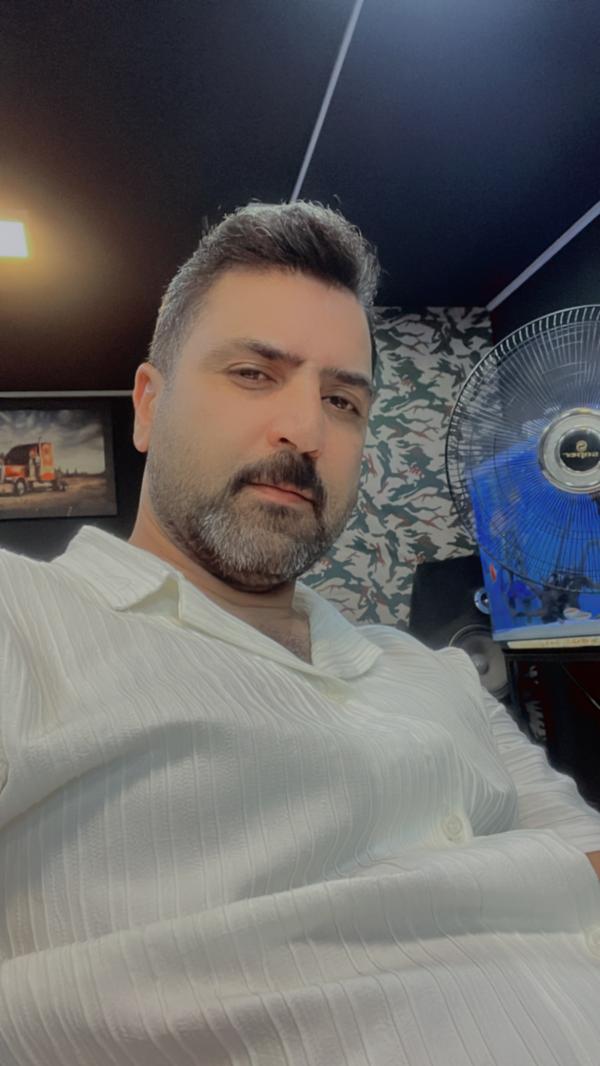 تصویر پروفایل بهزاد