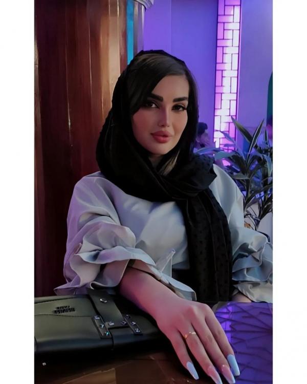 تصویر پروفایل ملیکا